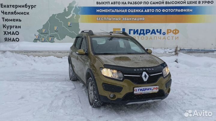 Рейлинг крыши левый Renault Sandero Stepway (5S)