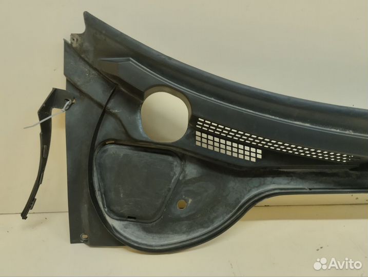 Решетка стеклооч. планка под лобовое стекло, жабо