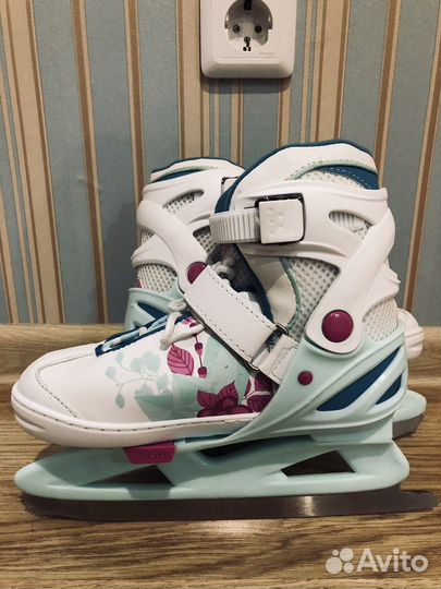 Коньки для девочки 31-36 размер