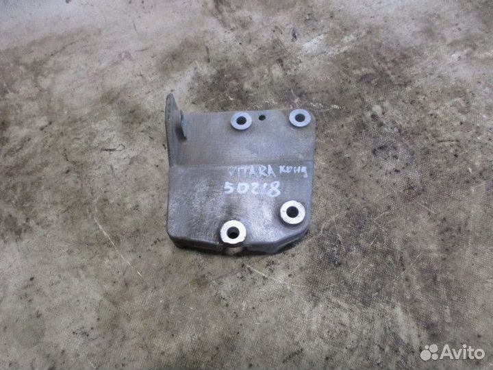 Кронштейн кондиционера Suzuki Grand Vitara 2005-20