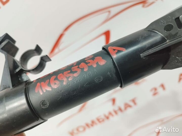 Форсунка омывателя фар Volkswagen Golf 5 LH