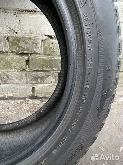 Kumho I'Zen KW22 225/50 R17 98T