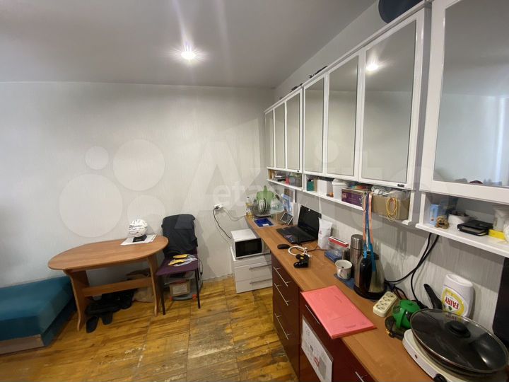 Комната 18 м² в 5-к., 3/9 эт.