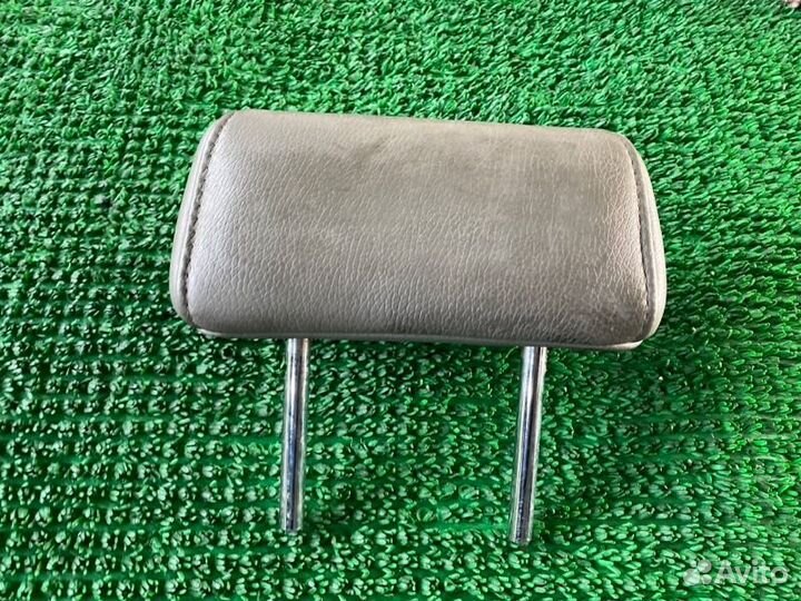 Подголовник зад. Toyota Tundra, Sequoia