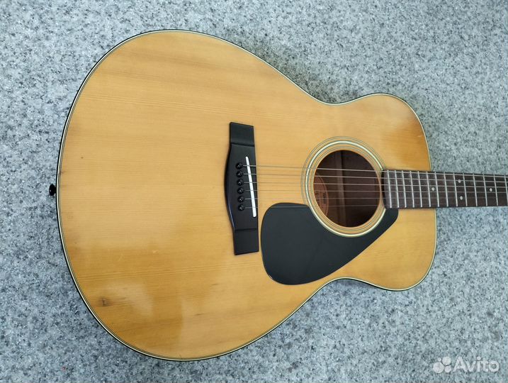 Yamaha FG-152