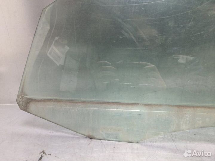 Стекло двери передней левой Volkswagen Passat B6 2