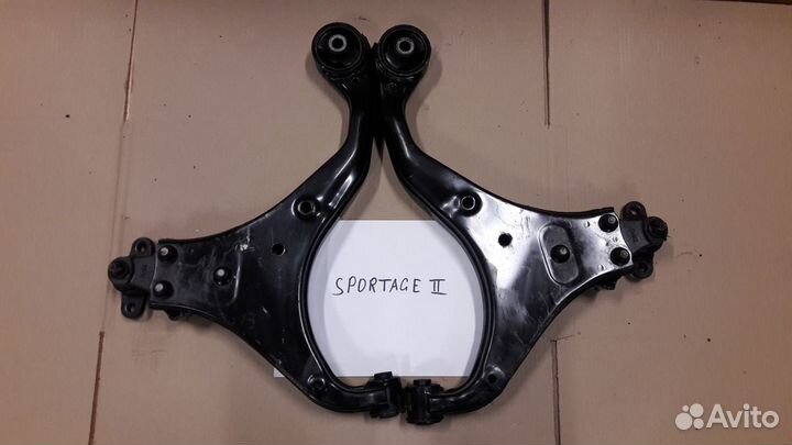 Рычаг передний Kia Sportage-2, 2007г