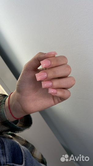 Маникюр с покрытием гель-лаком