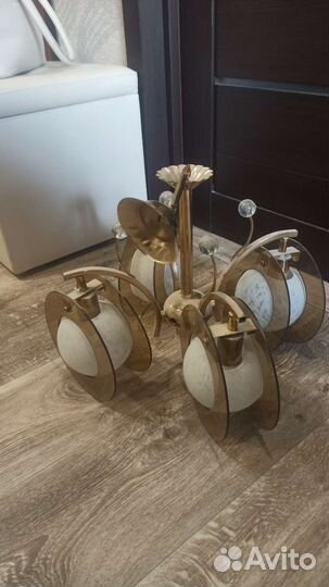 Люстра и бра