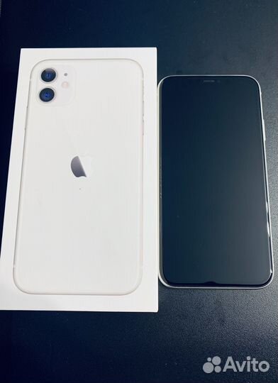 iPhone 11, 64 ГБ