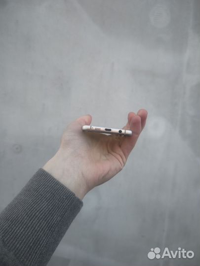 Samsung Galaxy A3 (2016) SM-A310F/DS, 16 ГБ