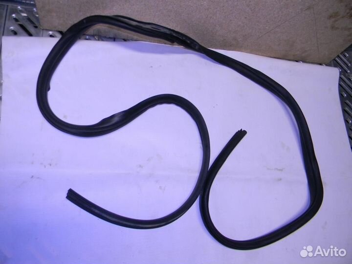 Уплотнитель (внутри) Focus II 2005-2008