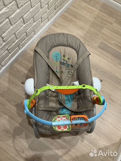 Шезлонг Babyton + детская игрушка развивашка