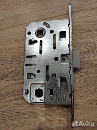 Новая защёлка дверная межкомнатная замок