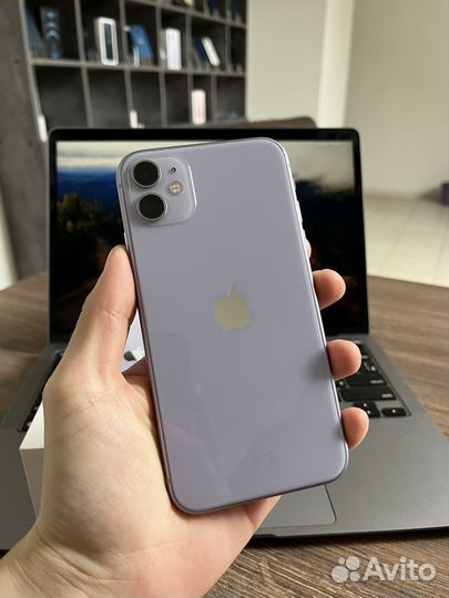 iPhone 11, 64 ГБ