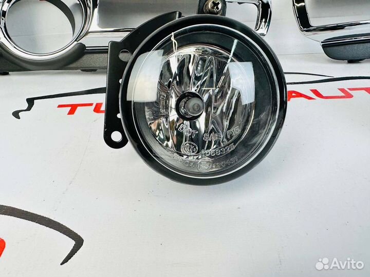 Противотуманные фары Mitsubishi Pajero (V 90) T730