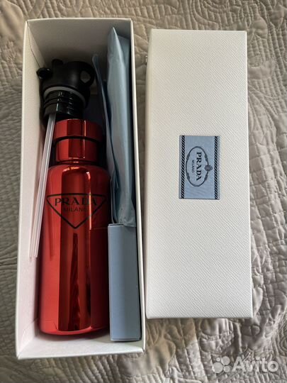 Prada аксессуар