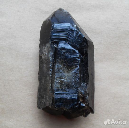 Кристалл морион - черный хрусталь