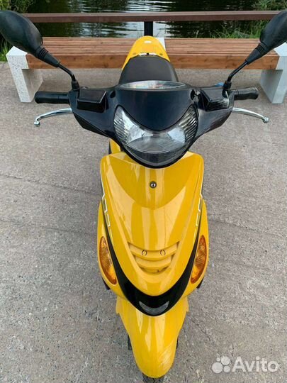 2-х местный / 4-х татный скутер 50 см3