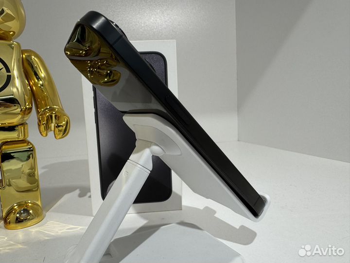 iPhone 15 Pro, 128 ГБ