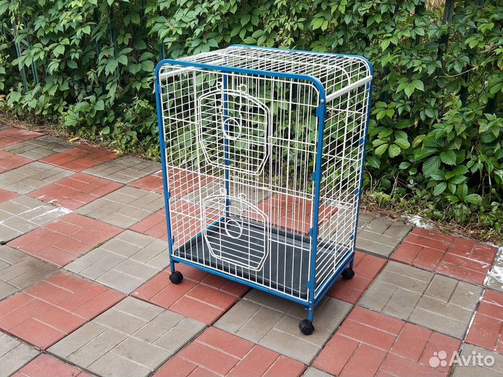 Клетка для крупного попугая
