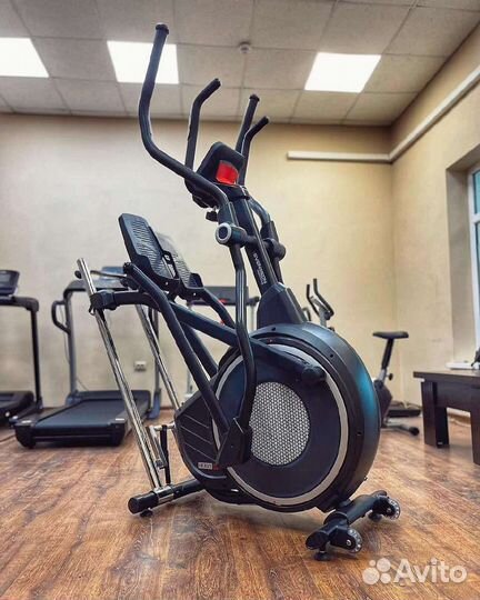 Эллиптический тренажер