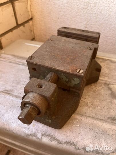 Тиски станочные СССР 110мм