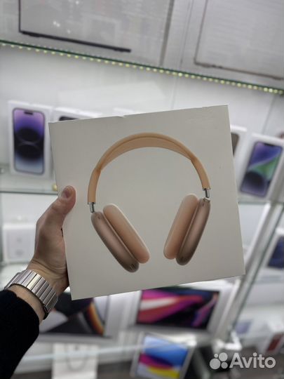 AirPods Max new 2024 orange