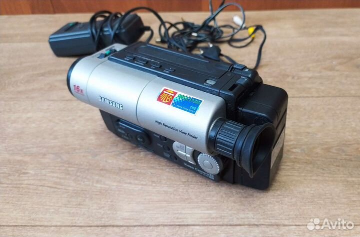 Кассетная видеокамера Samsung VP-A30