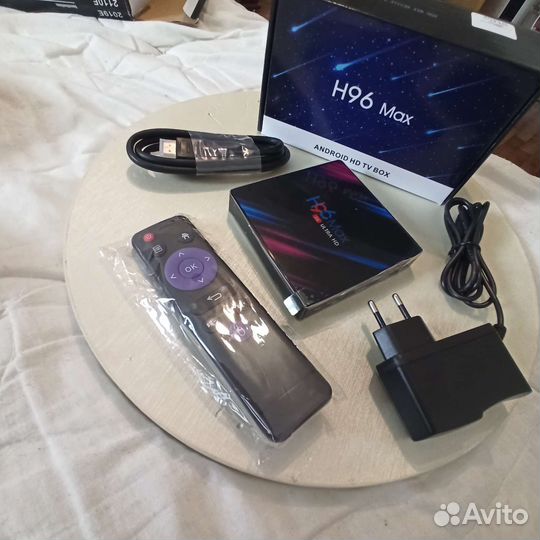 Приставка Андроид тв (Тв бокс) H96max Android 11.0
