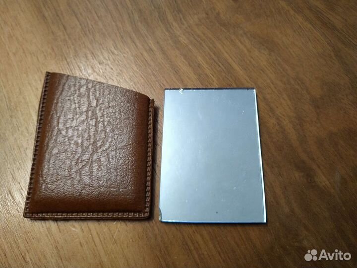 Зеркало карманное