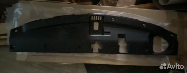 Кожух замка капота Hyundai Santa Fe