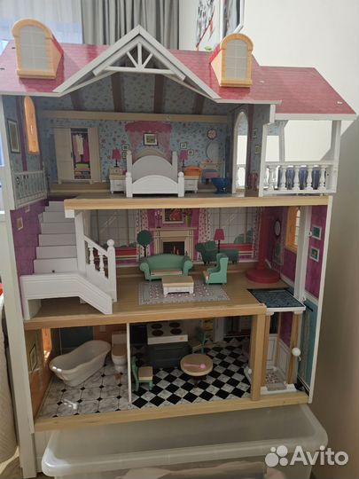 Домик кукольный деревянный, трехэтажный