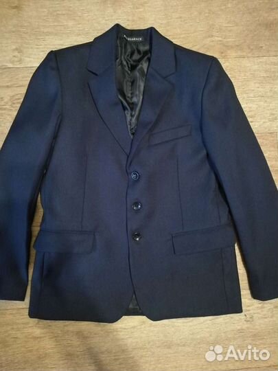 Продам пиджак синий