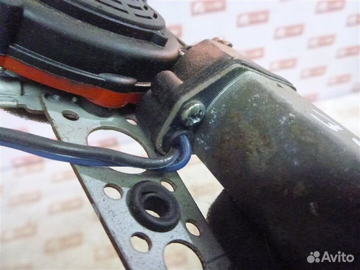 Стеклоподъемник передний правый Skoda Felicia 6U1