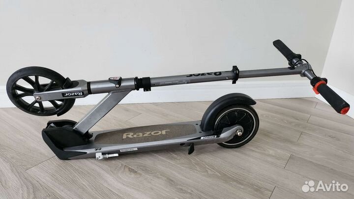 Электросамокат razor e prime бу