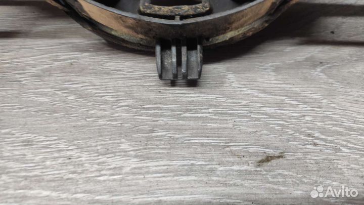 Решетка радиатора Фольксваген гольф 4