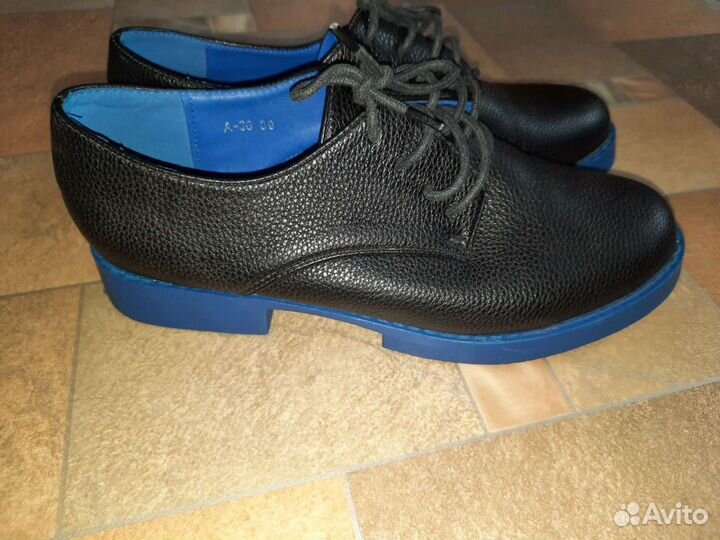 Лоферы женские