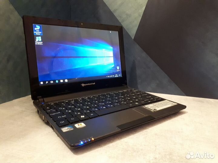 Отличный Packard Bell Pav 80