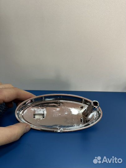 Эмблема знак на ford focus 2 передняя