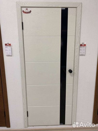 Дверь межкомнатная Шторм натуральный шпон