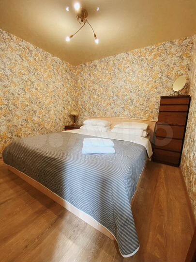 3-к. квартира, 70 м², 1/3 эт.