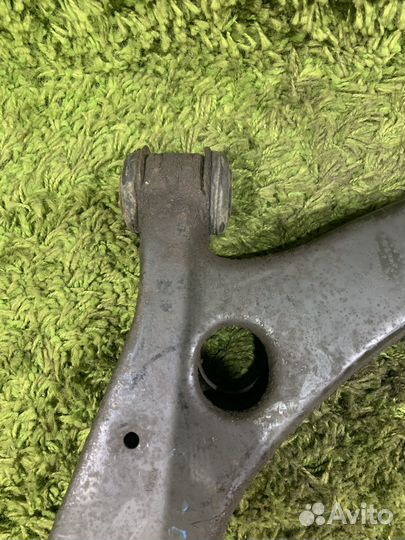 Рычаг нижний правый Ford Focus 2