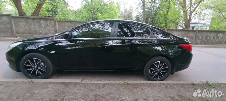 Автомобиль