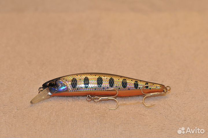 Воблер DUO Realis Jerkbait 100 Bearking