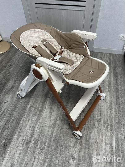 Детский стульчик для кормления Happy Baby Berny v2