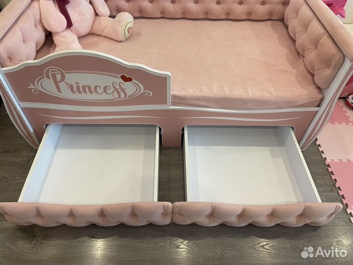 Кроватка для девочки