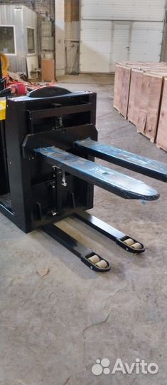 Штабелер (ричтрак) Force vector JX12J, 2023