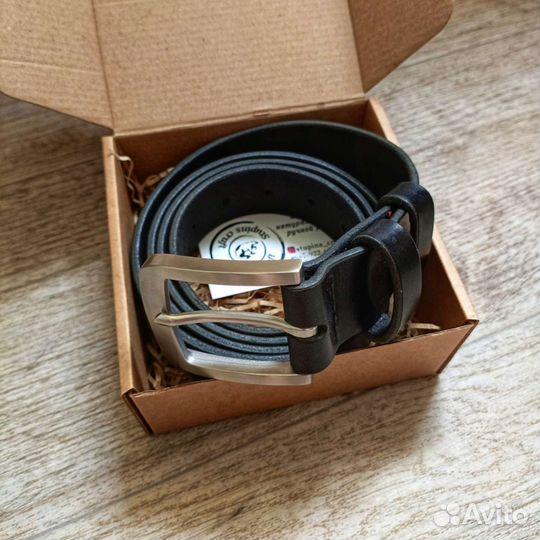 Мужской кожаный ремень ручной работы