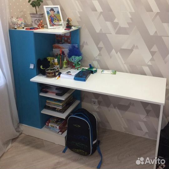 Письменный стол